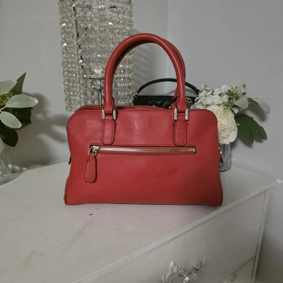 GUESS Red Handbag - Picture 6 of 9